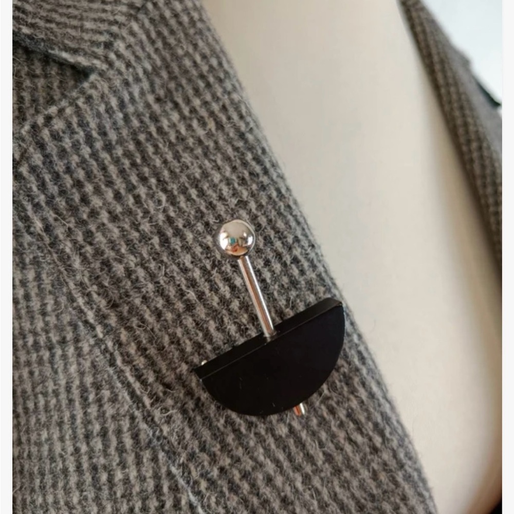 Vintage Aarikka Black and Silver Brooch